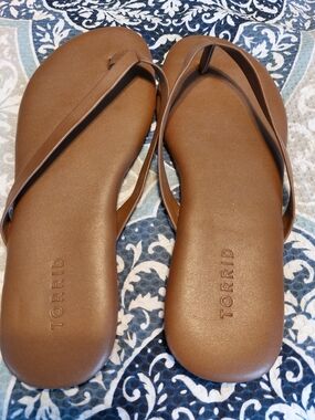 torrid Brown Smooth Strap Flip Flop Sandals 9w